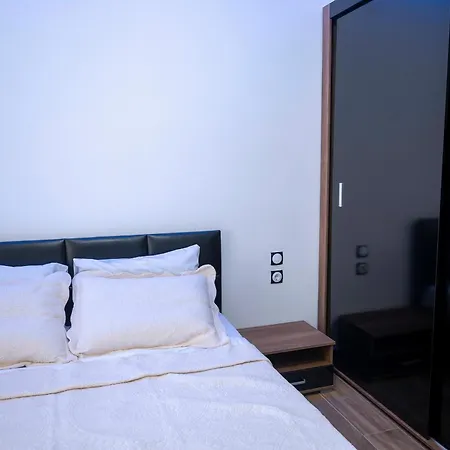 Luxe Suite, Achilles' Private Getaway Apartment Thessaloniki