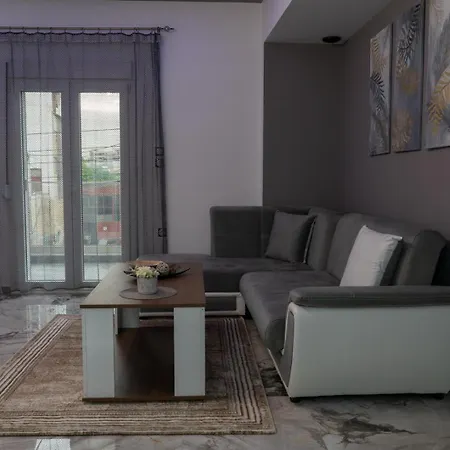 Luxe Suite, Achilles' Private Getaway