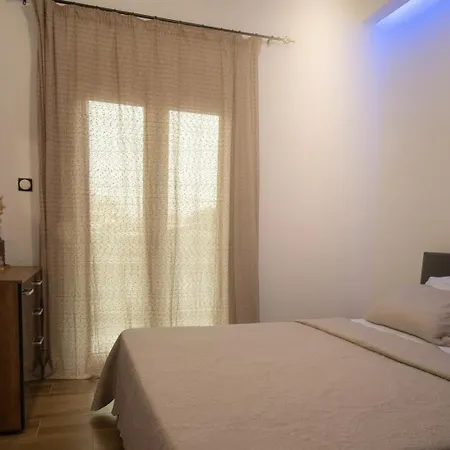 Luxe Suite, Achilles' Private Getaway Apartment *