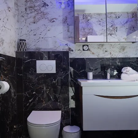 Apartment Luxe Suite, Achilles' Private Getaway *